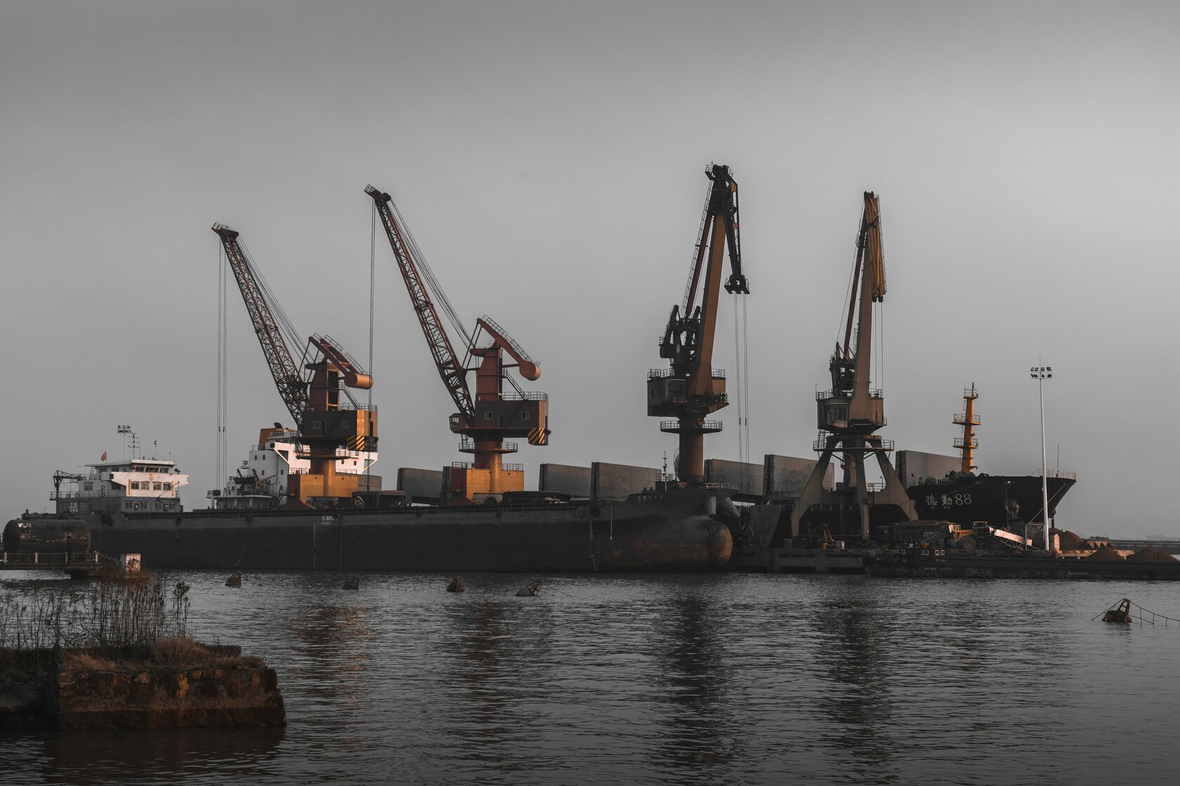 Фон главного блока