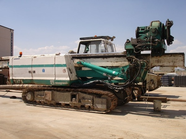 Втулки опорных катков