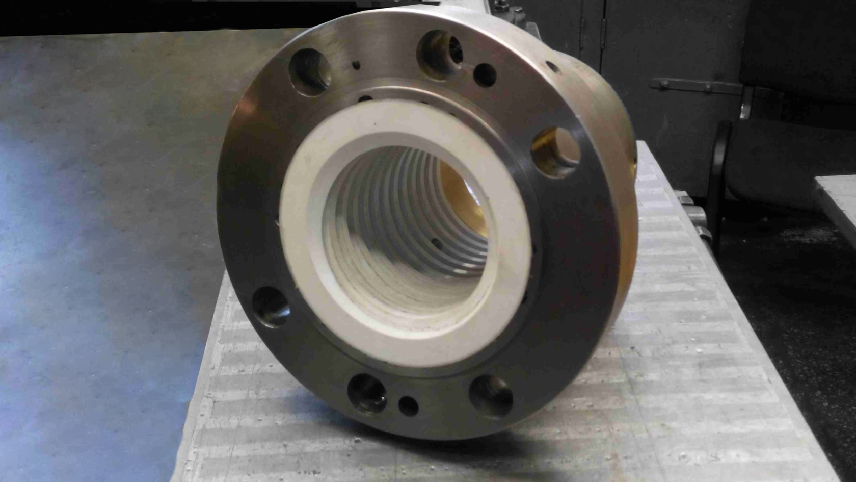 Гайка для станка модели 2Н636